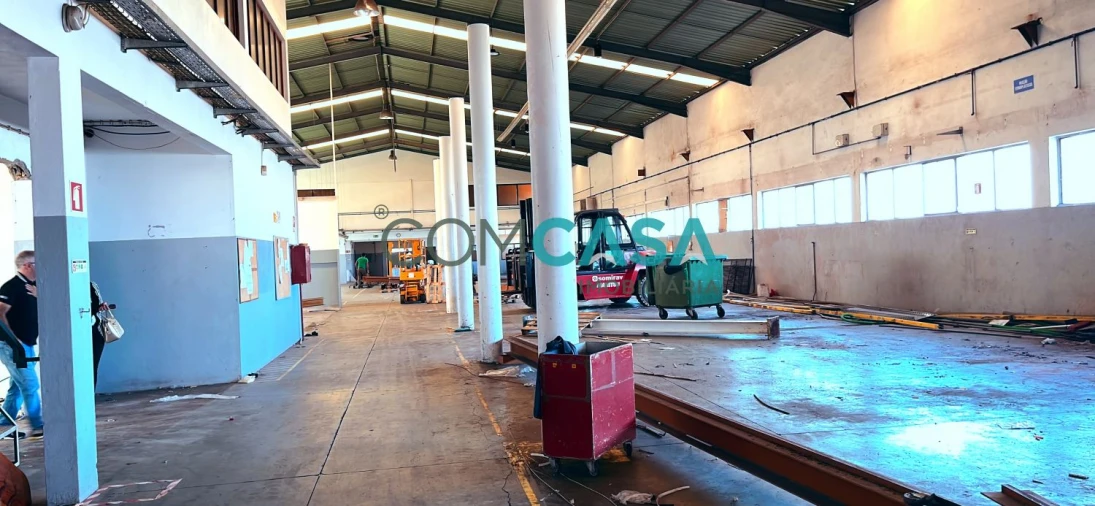 Loja para Venda em Canelas Foto 3