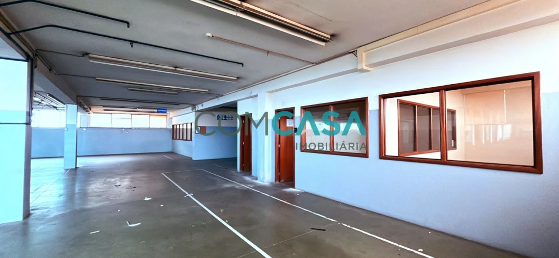 Loja para Venda em Canelas Foto 33