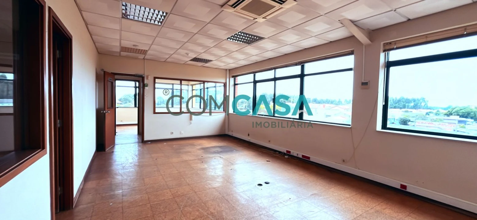 Loja para Venda em Canelas Foto 18