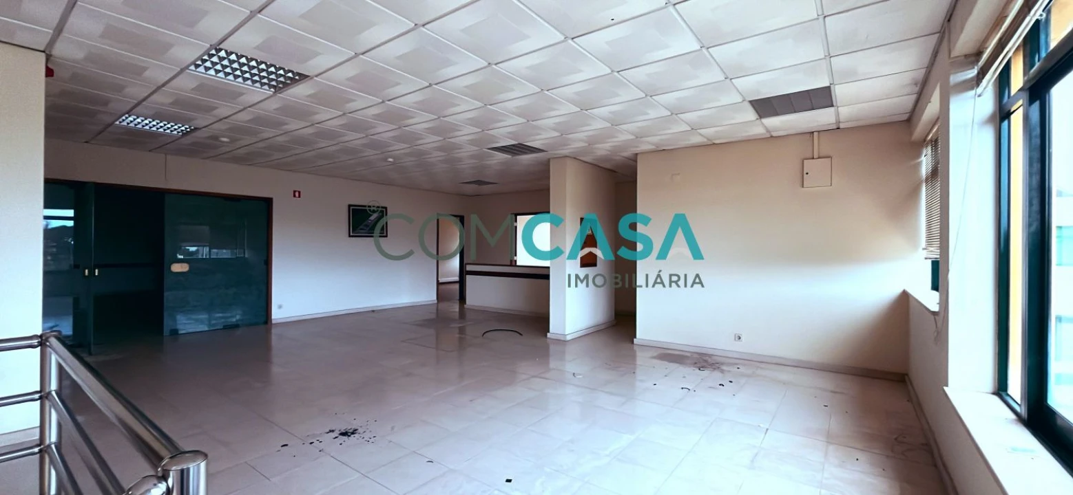 Loja para Venda em Canelas Foto 48