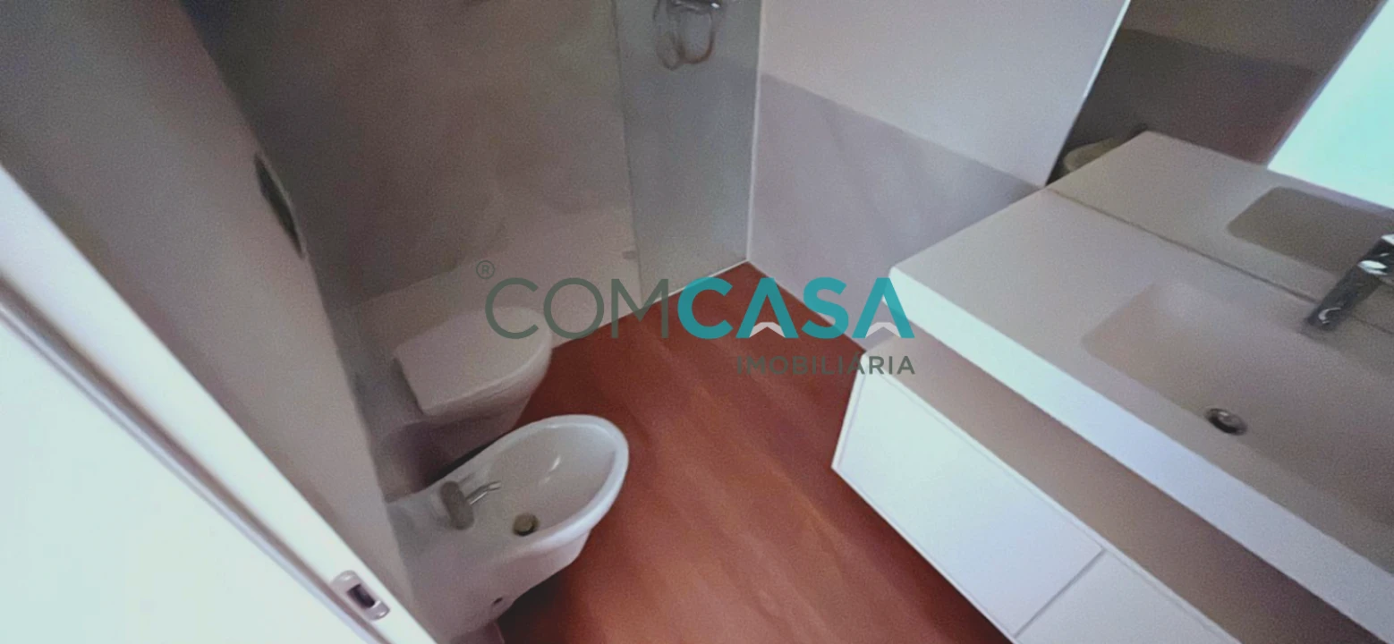 Apartamento T1 para Venda em Campanhã Foto 16