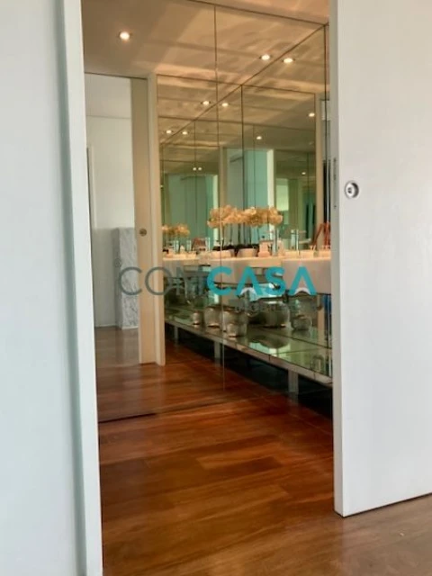 Apartamento T5 para Venda em Matosinhos e Leça da Palmeira