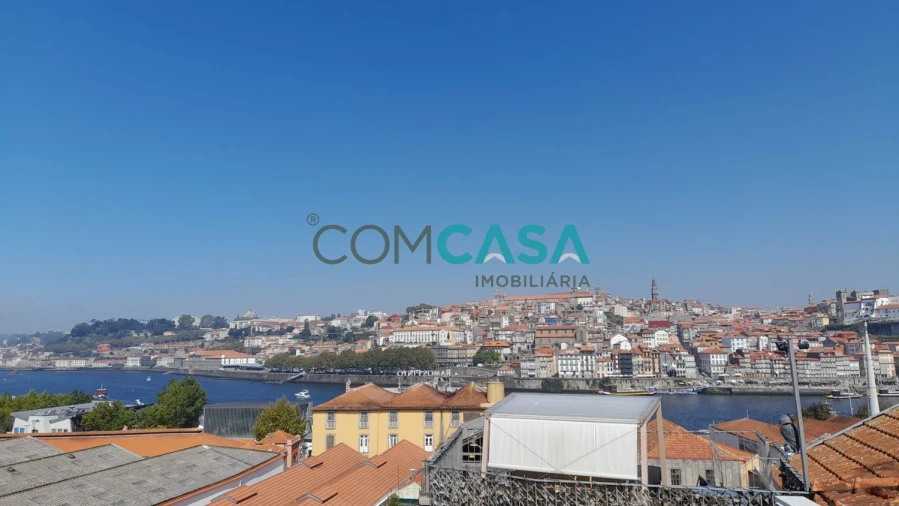 Terreno para Venda em Santa Marinha e São Pedro da Afurada Foto 1