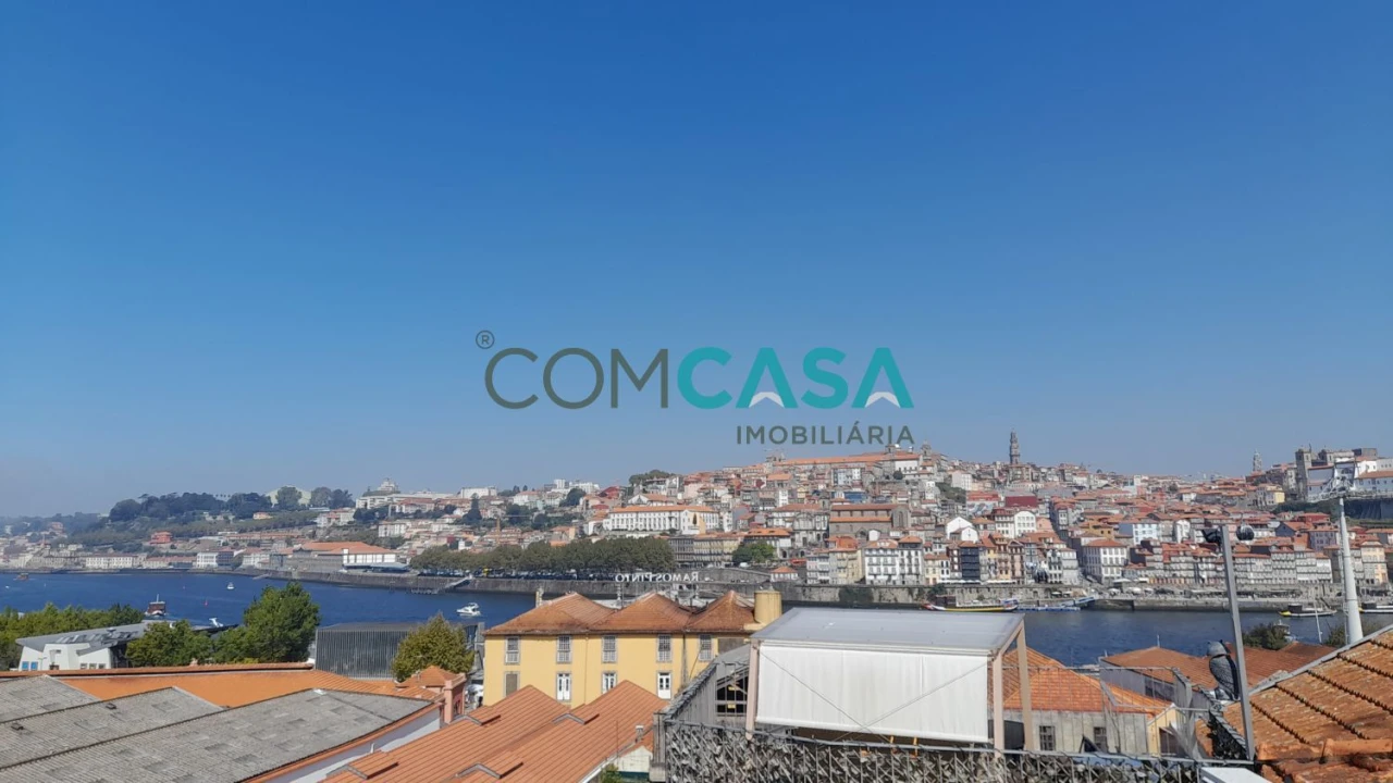 Terreno para Venda em Santa Marinha e São Pedro da Afurada Foto 1