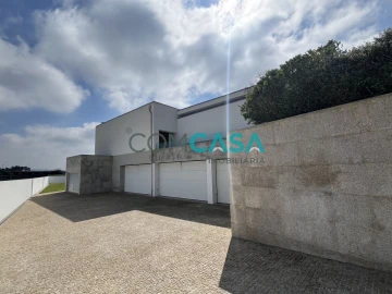 Moradia T5 para Venda em Póvoa de Varzim, Beiriz e Argivai
