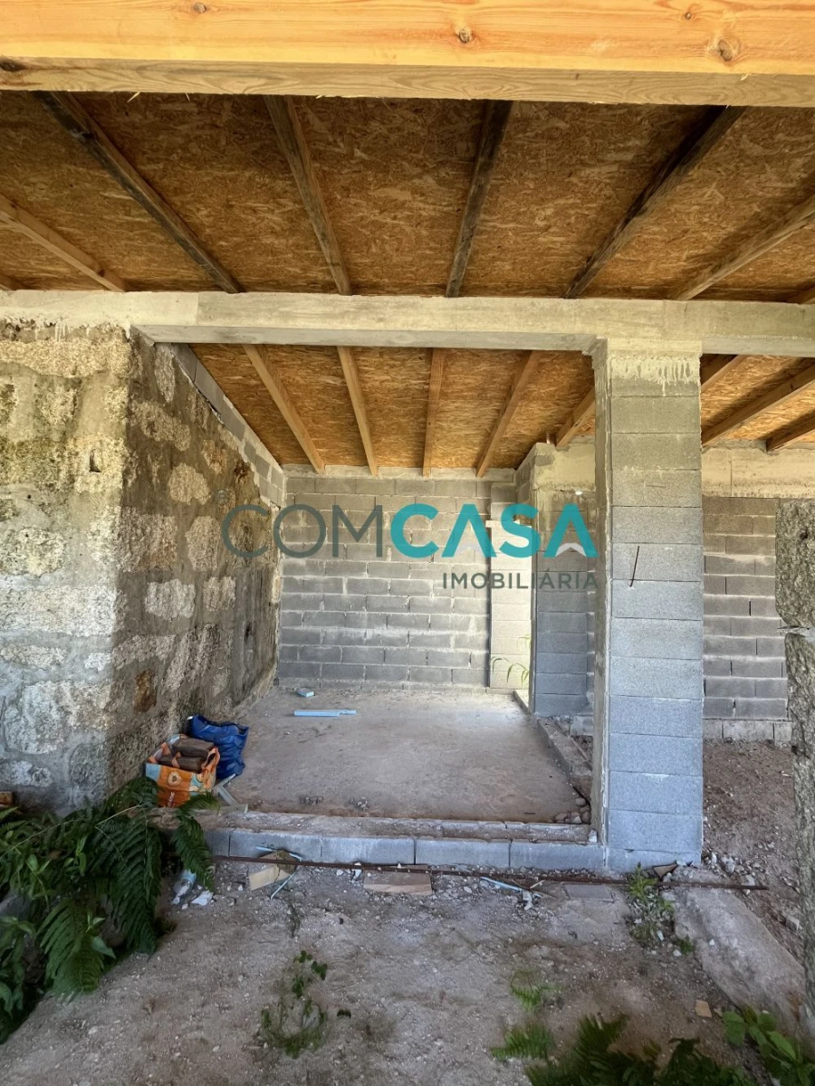 Moradia T3 para Venda em Vilar e Mosteiró Foto 23