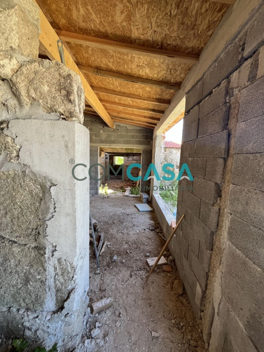 Moradia T3 para Venda em Vilar e Mosteiró Foto 24