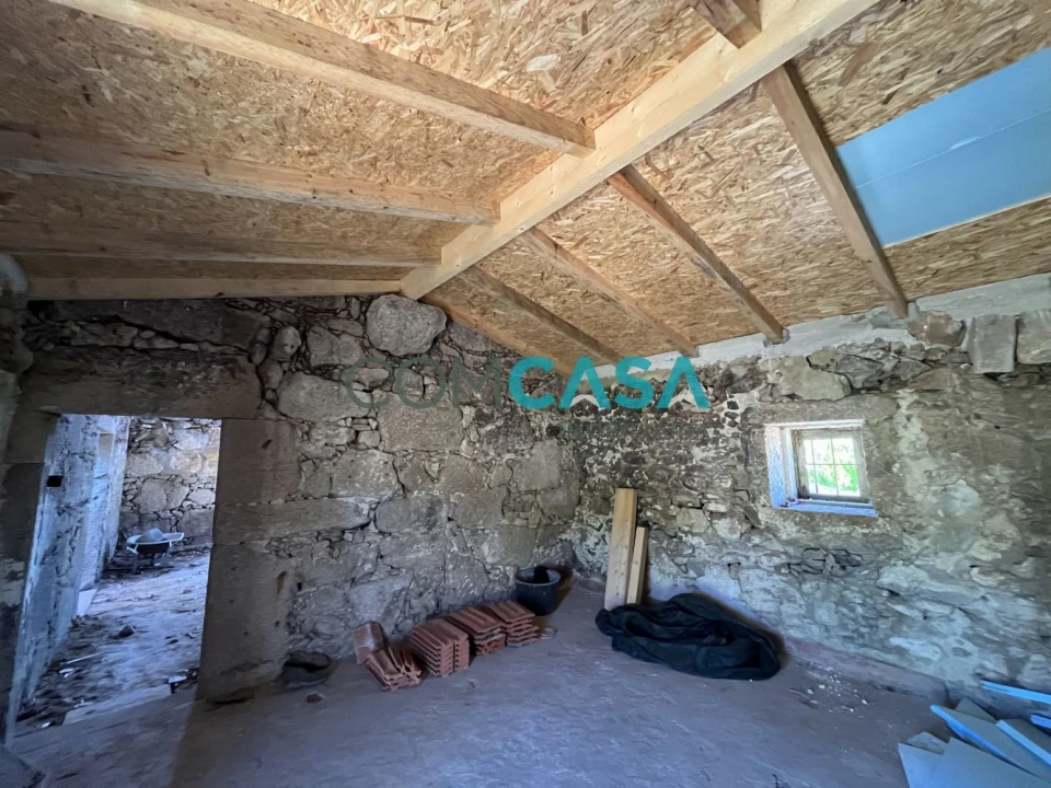 Moradia T3 para Venda em Vilar e Mosteiró Foto 12