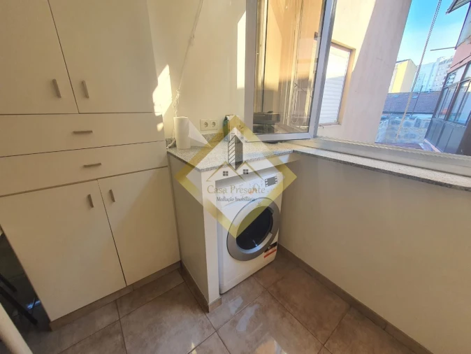 Apartamento T1 para Venda em Mafamude e Vilar do Paraíso Foto 6