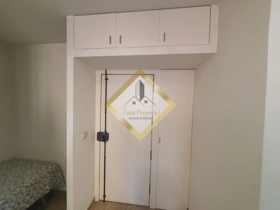 Apartamento T1 para Venda em Mafamude e Vilar do Paraíso Foto 4