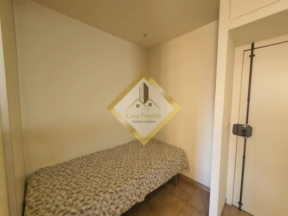 Apartamento T1 para Venda em Mafamude e Vilar do Paraíso Foto 11