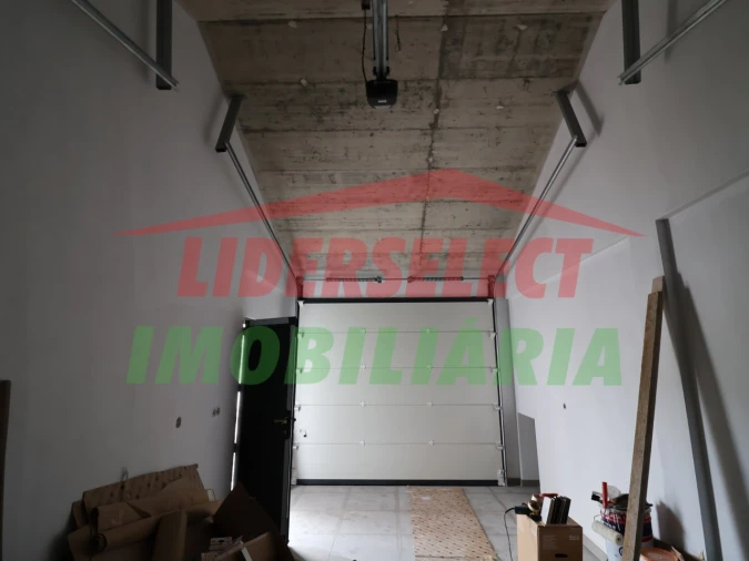 Moradia T3 para Venda em Silveira Foto 25