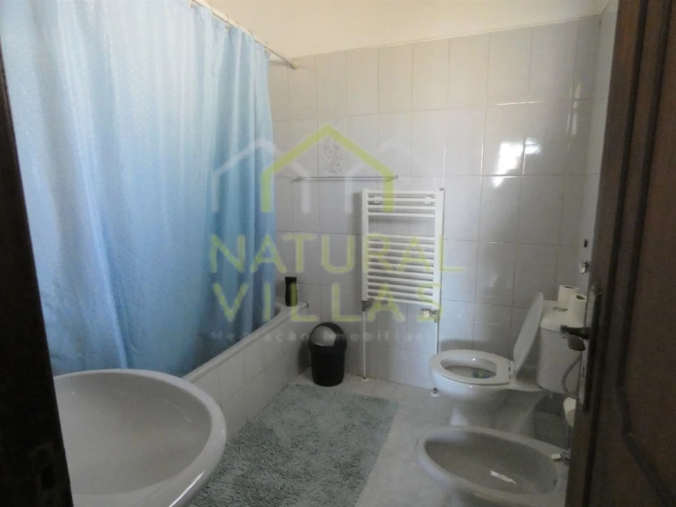 Moradia T4 para Venda em Albufeira e Olhos de Água Foto 9