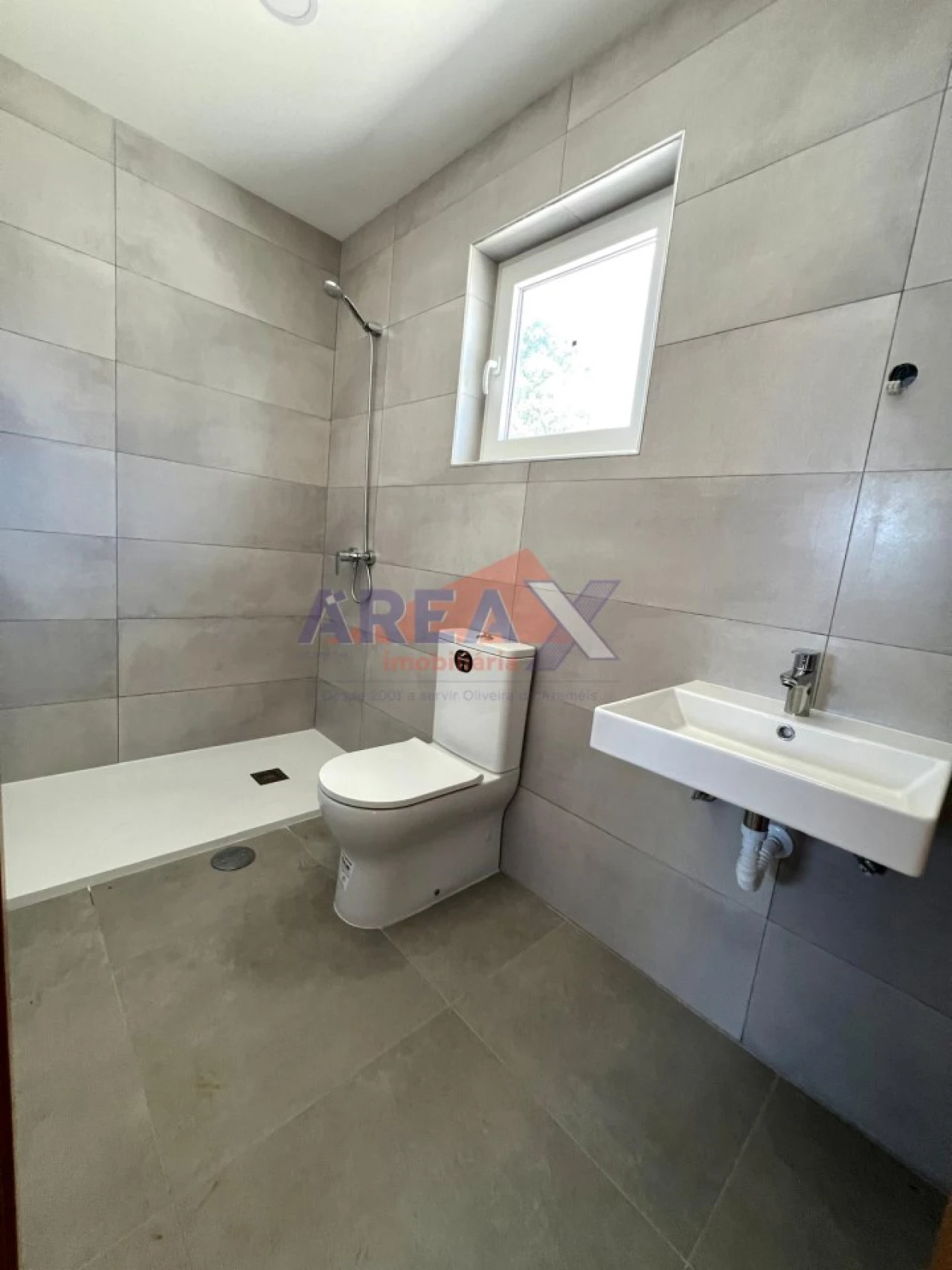 Moradia T3 para Venda em O. Azeméis, Riba-Ul, Ul, Macinhata Seixa, Madail Foto 25