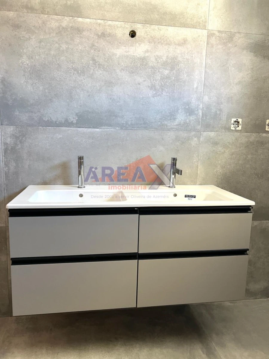 Moradia T3 para Venda em O. Azeméis, Riba-Ul, Ul, Macinhata Seixa, Madail Foto 20