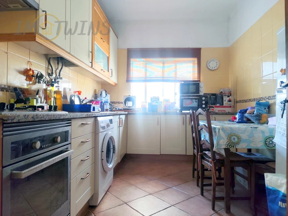 Apartamento T1 para Venda em Portimão Foto 5