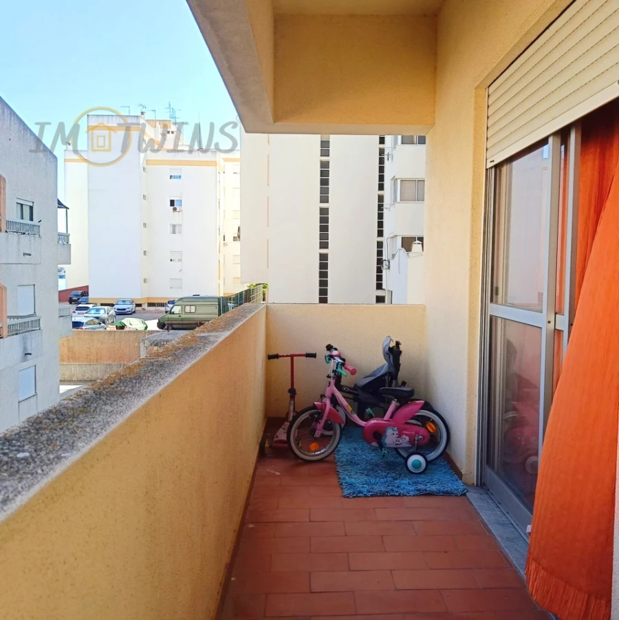 Apartamento T1 para Venda em Portimão Foto 12