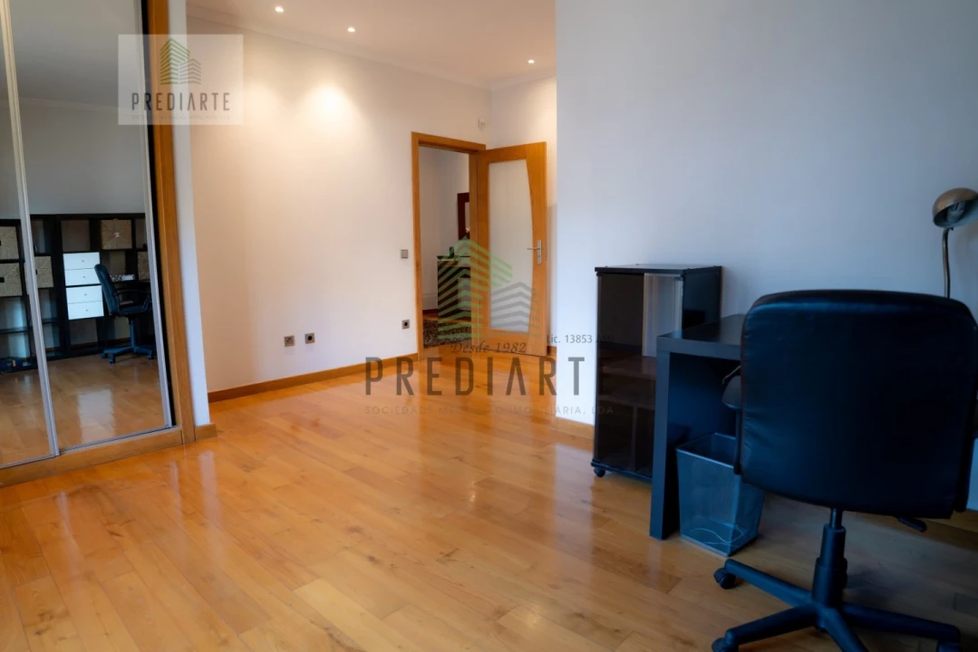 Moradia T3 para Venda em Marco Foto 60