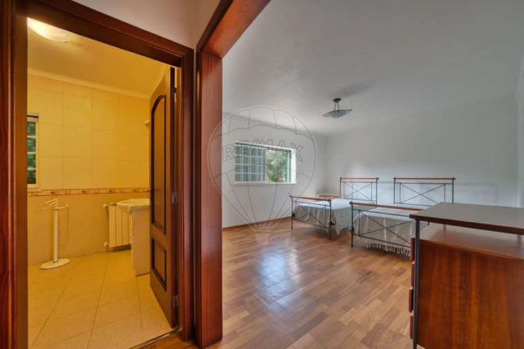 Quinta T4 para Venda em Almoster Foto 26