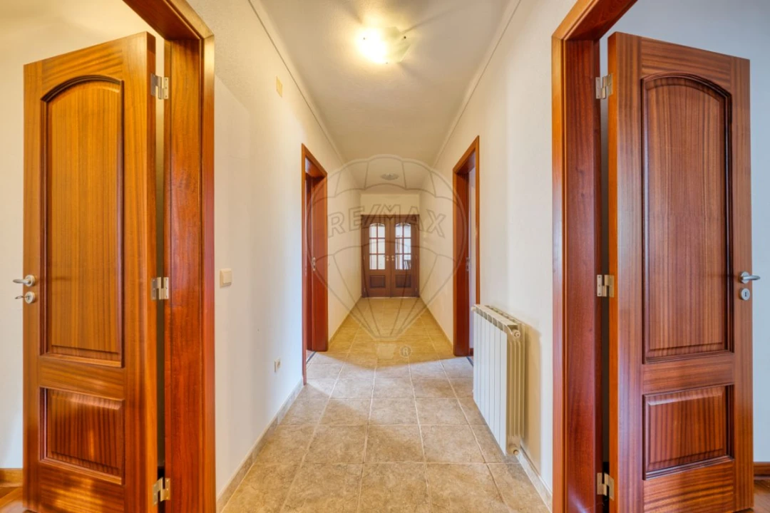 Quinta T4 para Venda em Almoster Foto 32