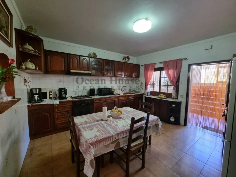 Moradia T4 para Venda em Loule (São Sebastião) Foto 10