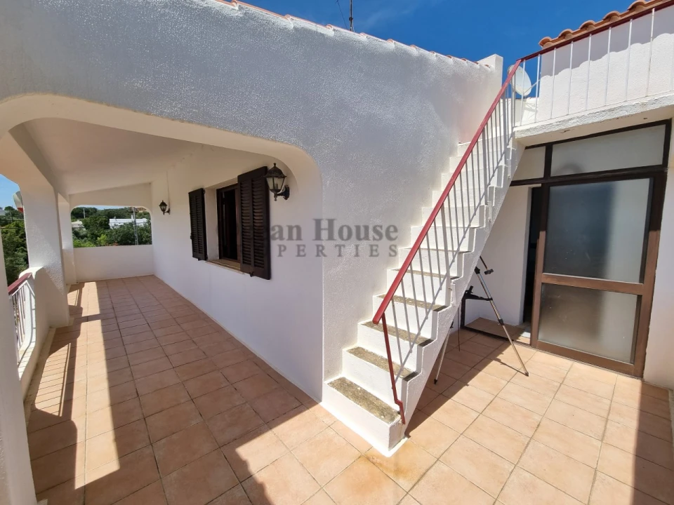 Moradia T4 para Venda em Loule (São Sebastião) Foto 32