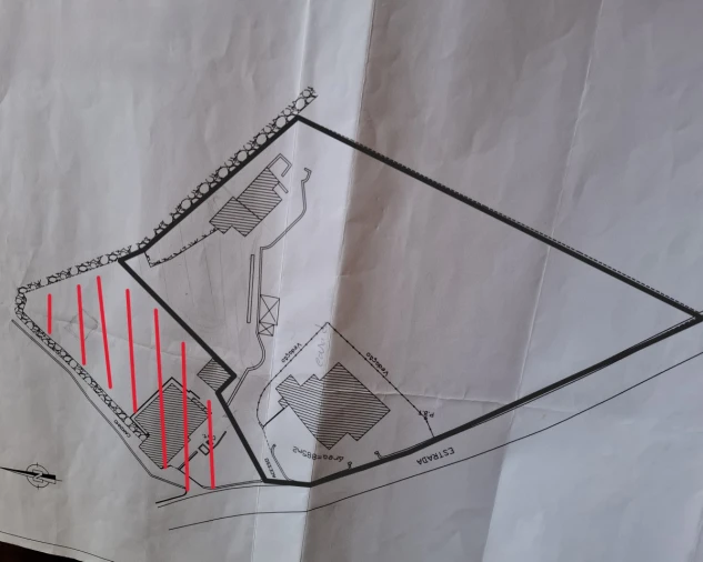Moradia T4 para Venda em Loule (São Sebastião) Planta 1