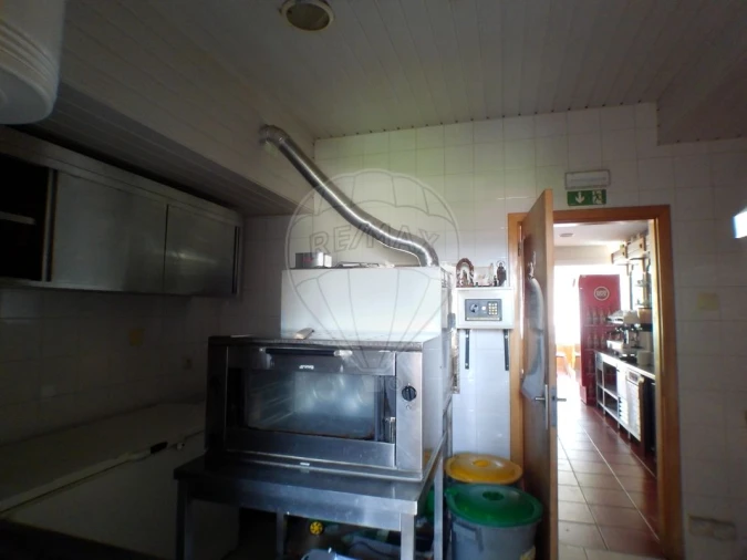 Negócio para Venda em Sebolido Foto 8