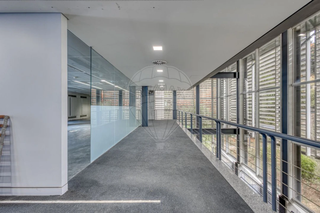 Escritório para Arrendamento em Aldoar, Foz do Douro e Nevogilde Foto 7