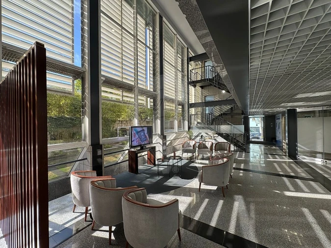 Escritório para Arrendamento em Aldoar, Foz do Douro e Nevogilde Foto 2