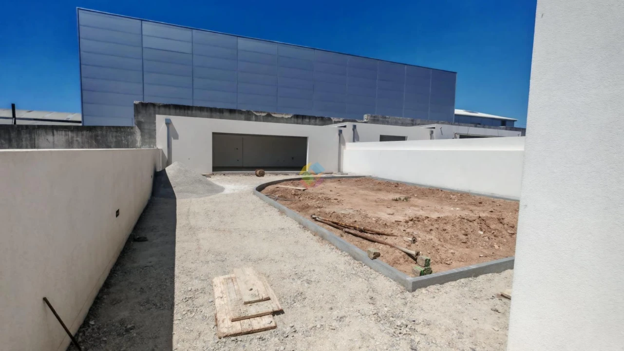 Moradia T3 para Venda em Santa Maria de Lamas Foto 15