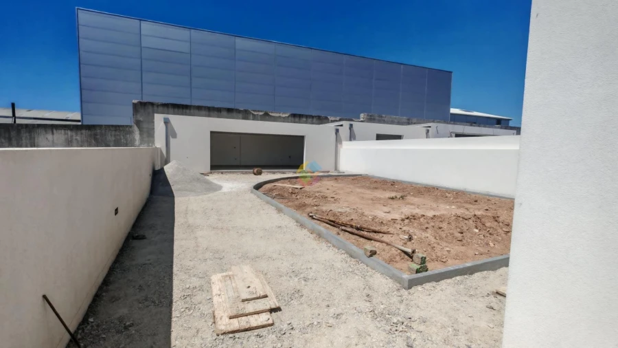 Moradia T3 para Venda em Santa Maria de Lamas Foto 15