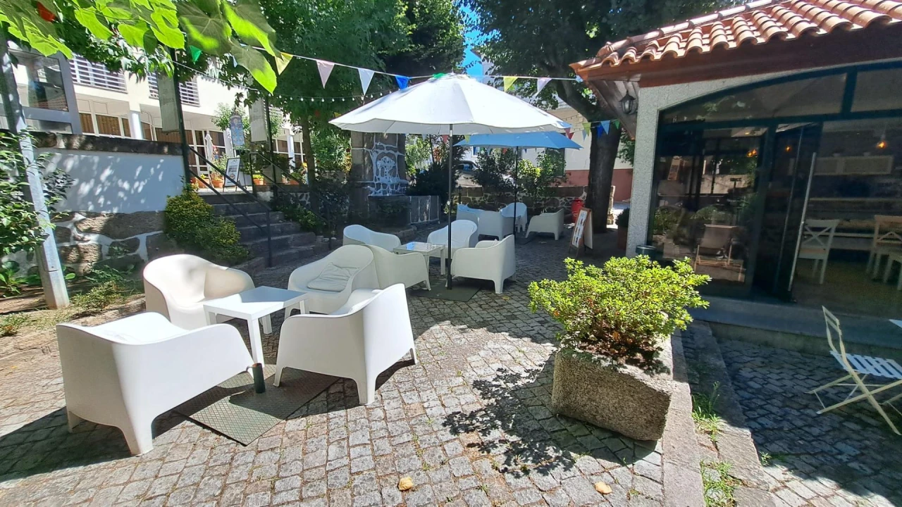 Negócio para Venda em Canas de Senhorim Foto 15