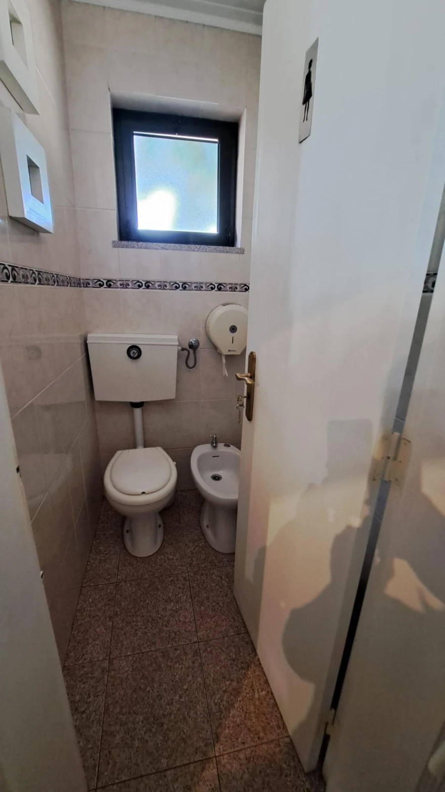 Negócio para Venda em Canas de Senhorim Foto 30