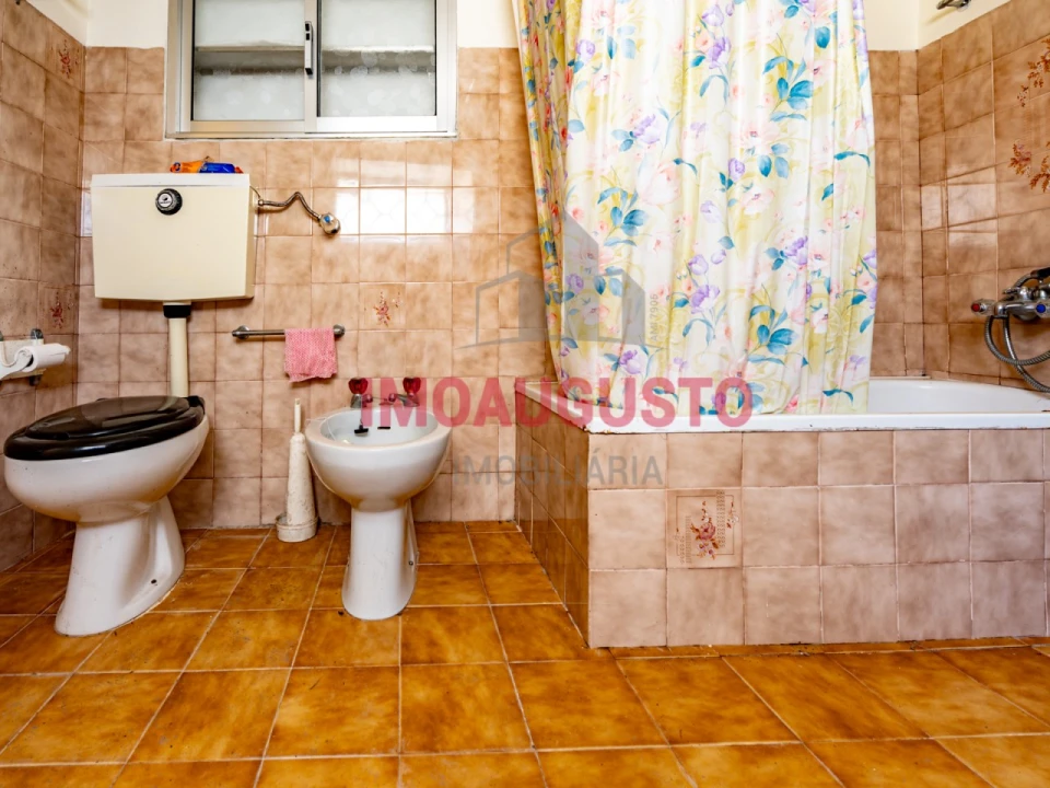 Moradia T3 para Venda em Figueiró da Serra e Freixo da Serra Foto 13