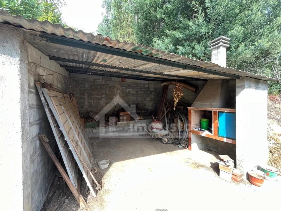 Moradia T3 para Venda em Aguda Foto 15