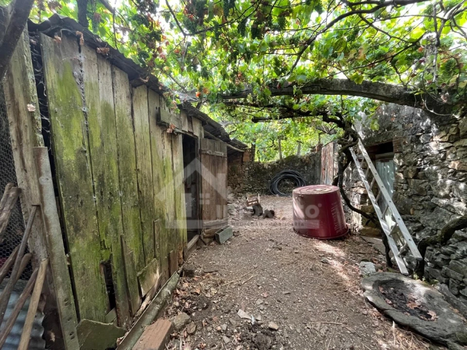 Moradia T3 para Venda em Aguda Foto 20