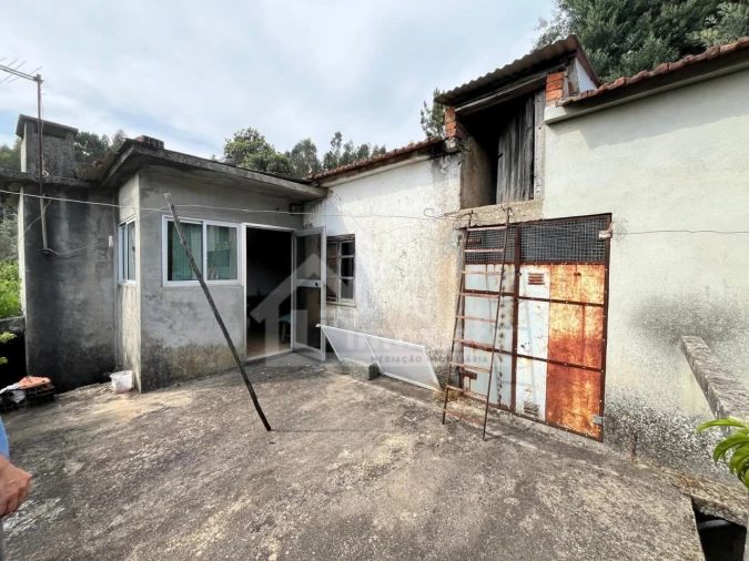 Moradia T3 para Venda em Aguda Foto 9