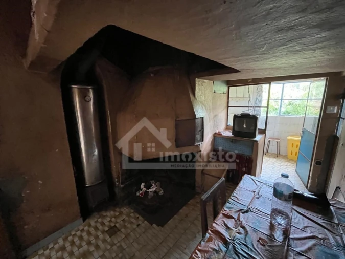 Moradia T3 para Venda em Aguda Foto 11