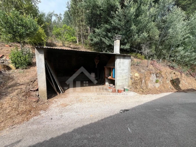 Moradia T3 para Venda em Aguda Foto 14