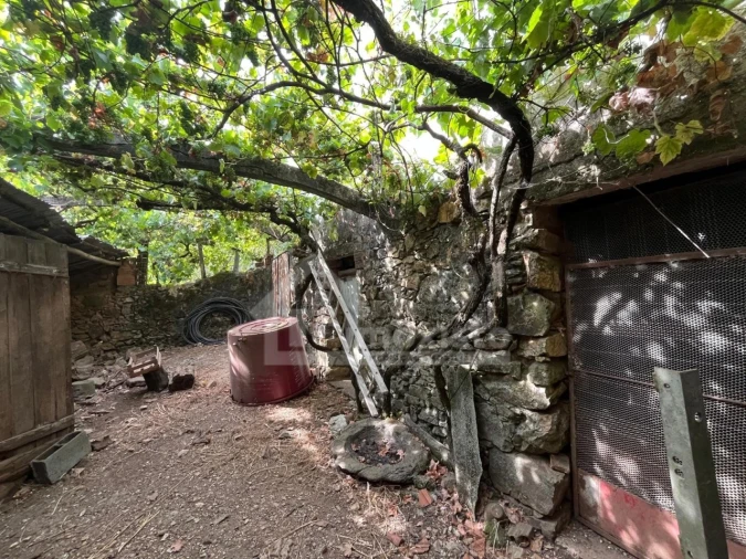 Moradia T3 para Venda em Aguda Foto 18