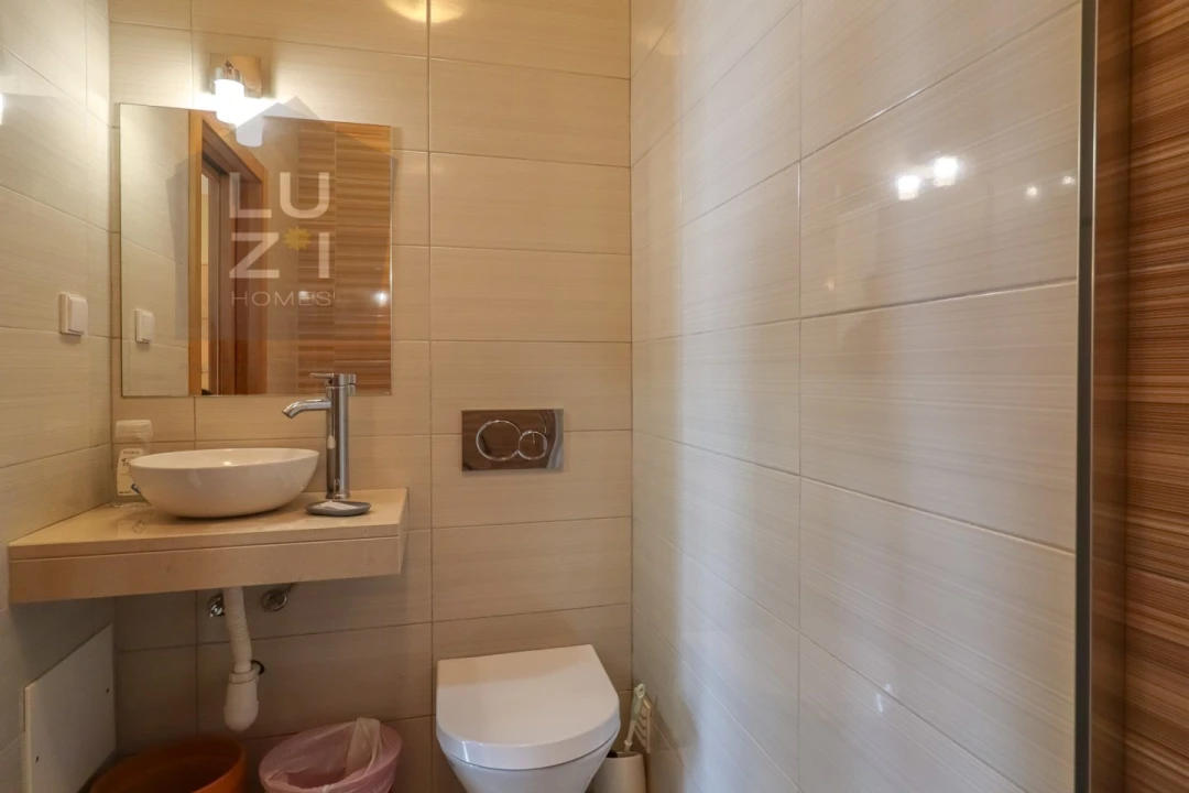 Moradia T6 para Venda em Vila de Sagres Foto 13