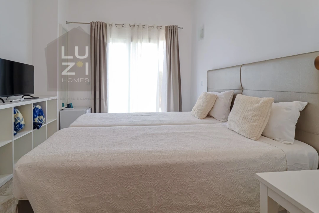 Moradia T6 para Venda em Vila de Sagres Foto 36