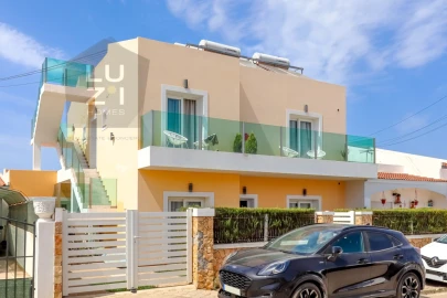 Moradia T6 para Venda em Vila de Sagres