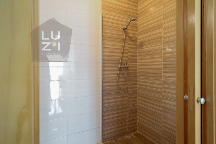 Moradia T6 para Venda em Vila de Sagres Foto 12