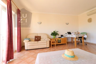 Apartamento T3 para Venda em Lagos (São Sebastião e Santa Maria)