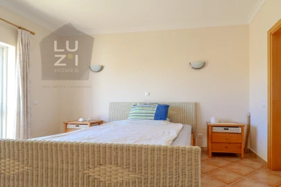 Apartamento T3 para Venda em Lagos (São Sebastião e Santa Maria)