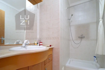 Apartamento T3 para Venda em Lagos (São Sebastião e Santa Maria)