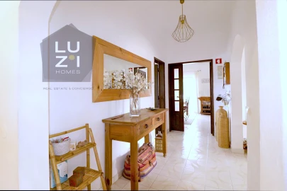 Moradia T6 para Venda em Luz