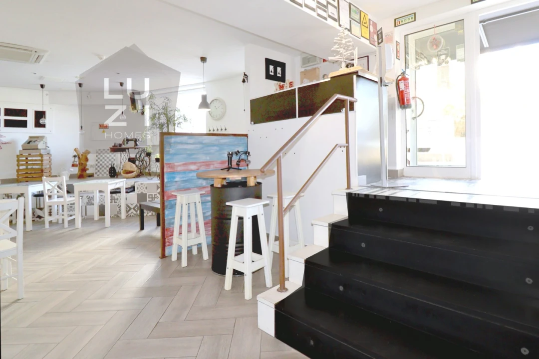 Negócio para Venda em Lagos (São Sebastião e Santa Maria) Foto 7